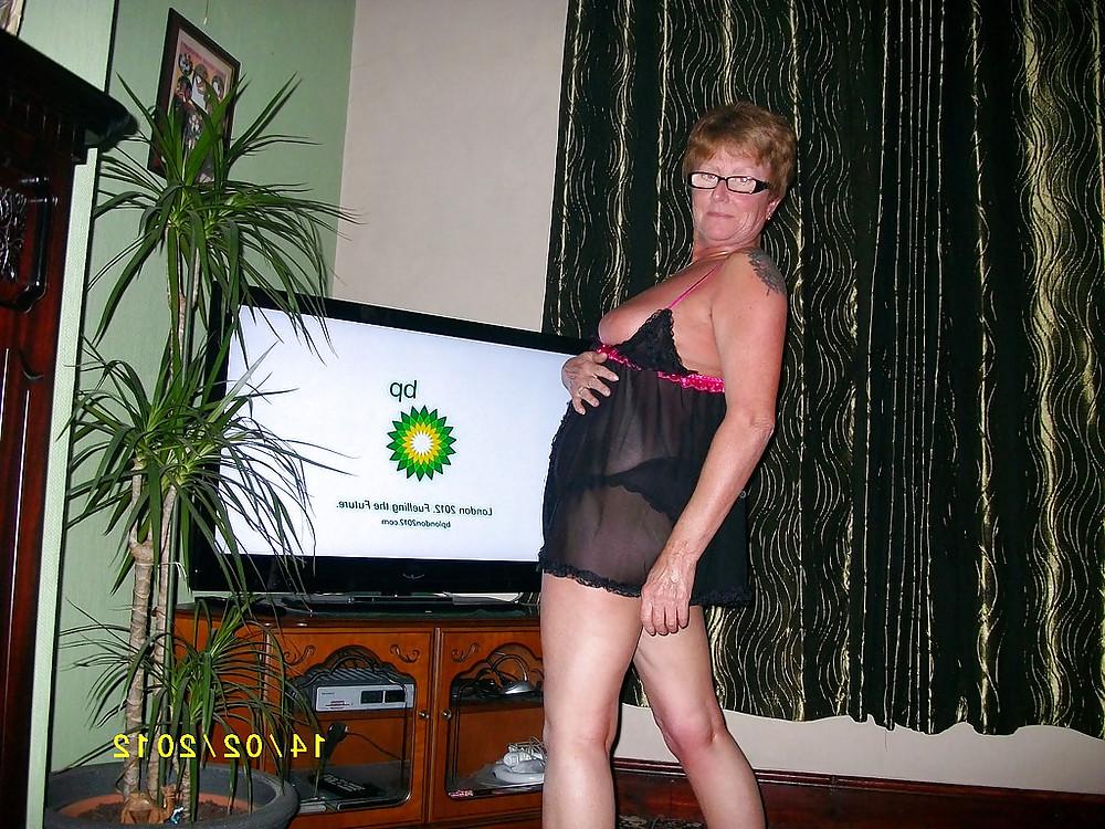 25P G I L F  Slut  26