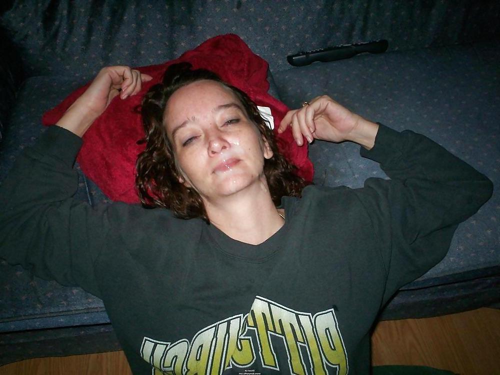 21P JIZZ ON HER FACE IV