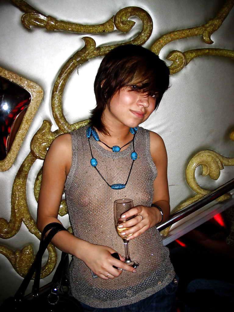 24P She forgot her bra 12.