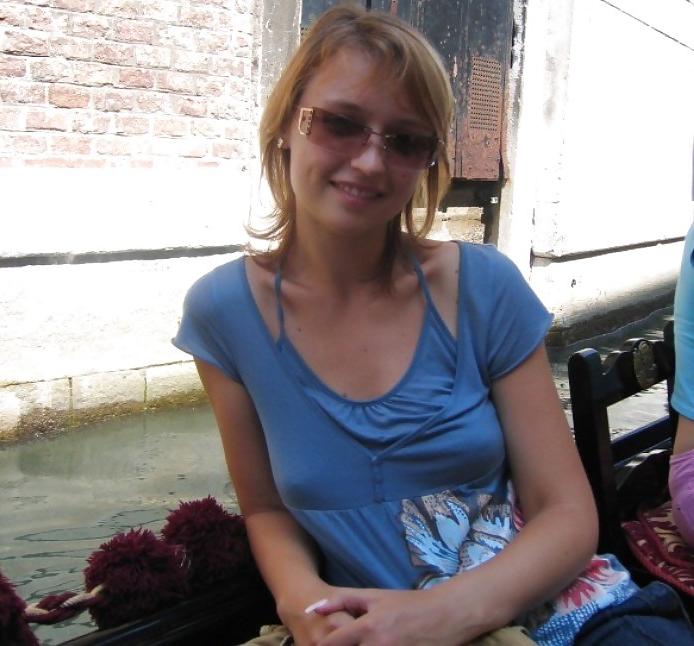 24P She forgot her bra 12.