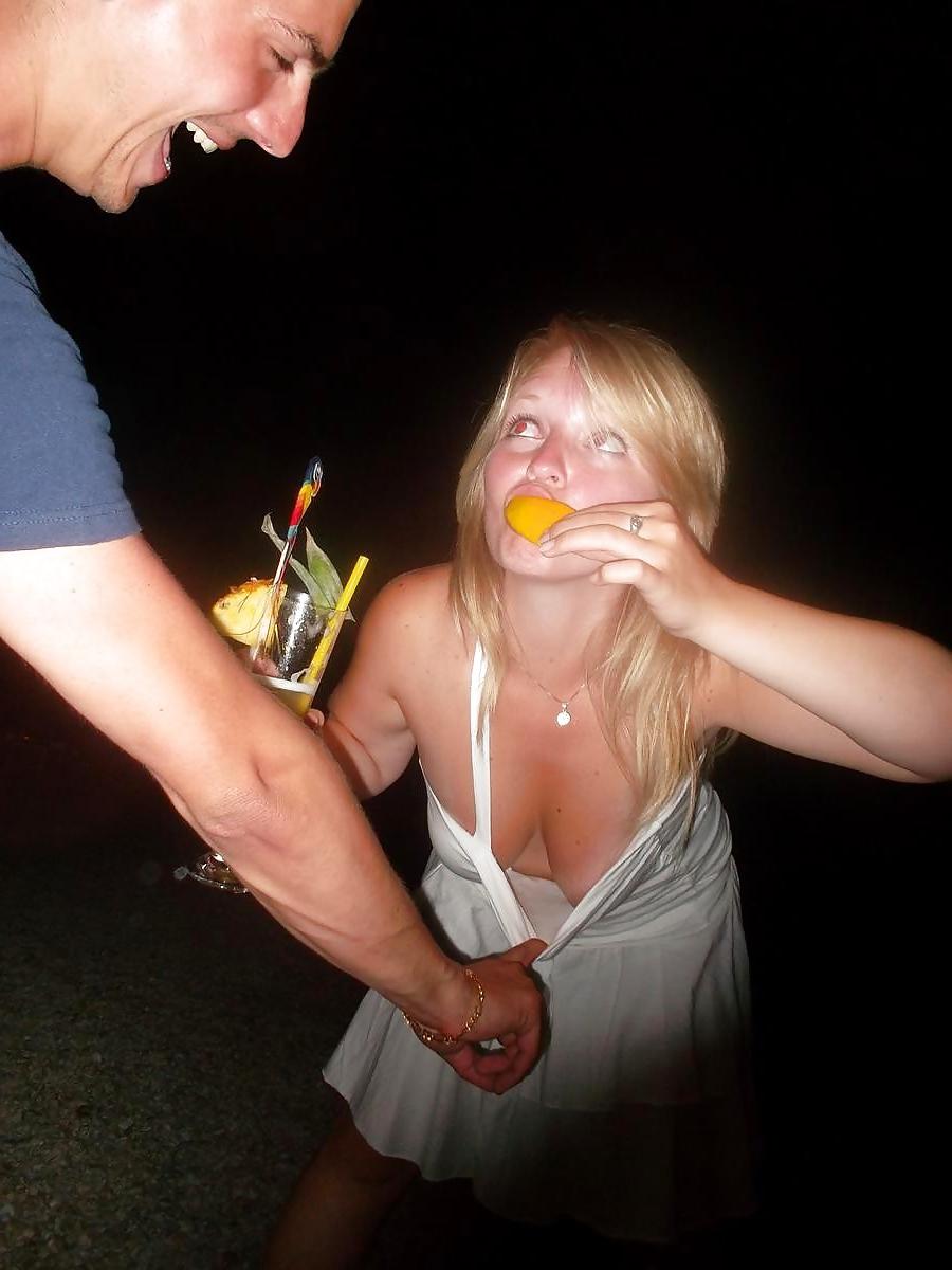 24P She forgot her bra 12.