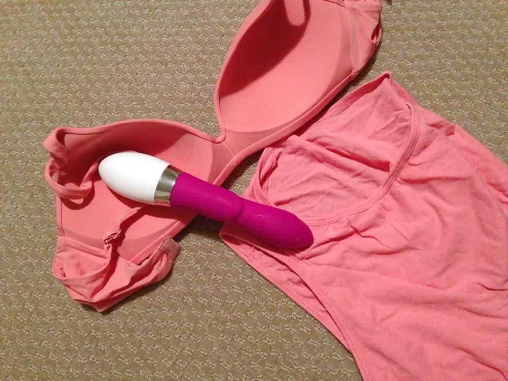 6P My wife's dildo, bra and panty!