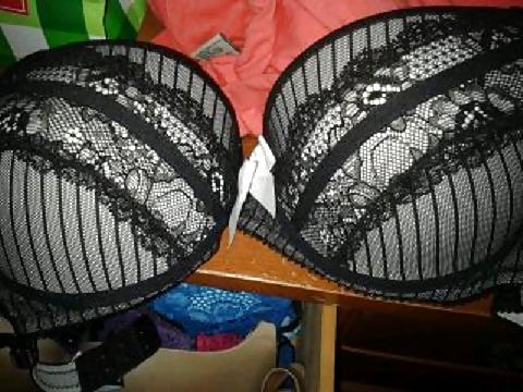 10P Pics of her Bra Drawer