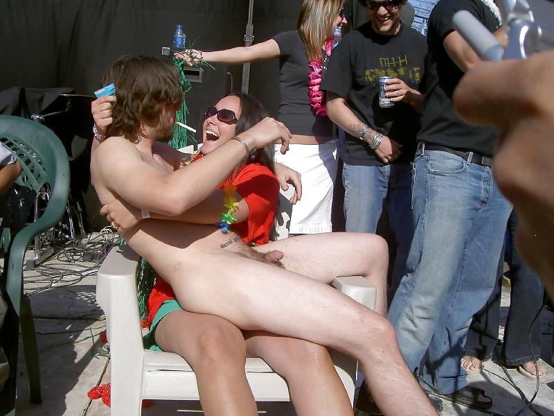 25P How we should recieve women at home (CFNM) II