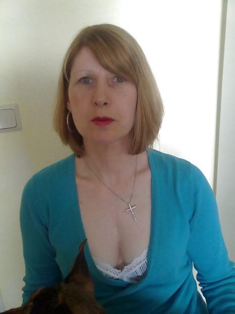 15P What would you do with my ex girlfriend M.I.L.F. Jutta?