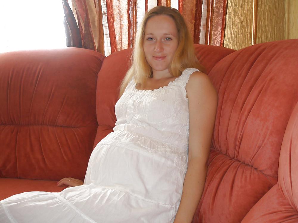 25P Sexy pregnant women 2