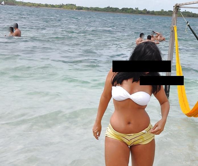 16P Super bucetuda - hot big pussy public - real amateur