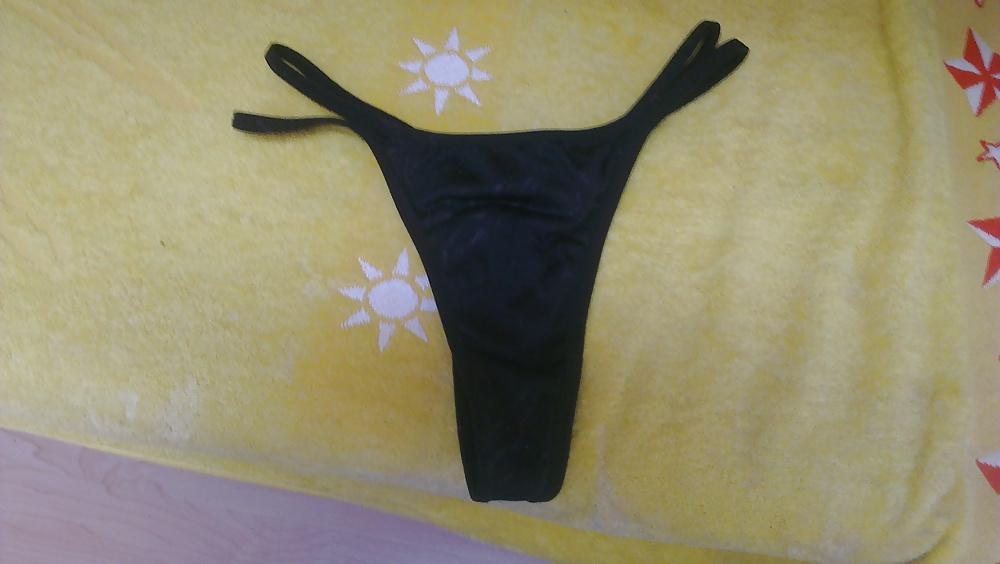 6P New pics from thongs and bra
