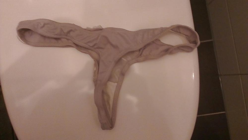 6P New pics from thongs and bra