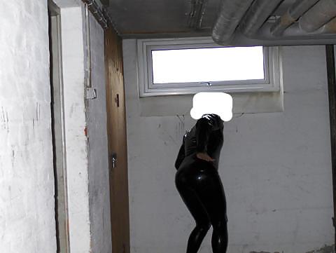 21P Rubber in the staircase & basement