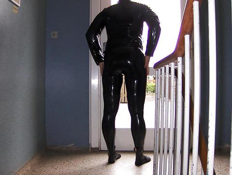 21P Rubber in the staircase & basement