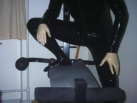 21P Rubber in the staircase & basement