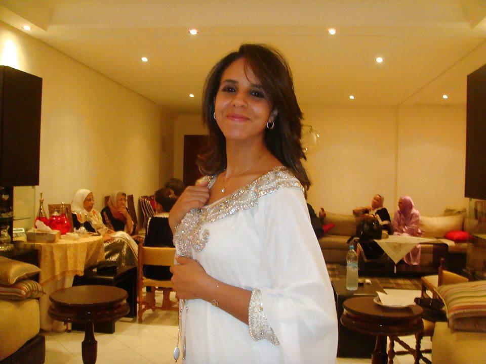 25P Zineba Morocco Girl Cum On Her