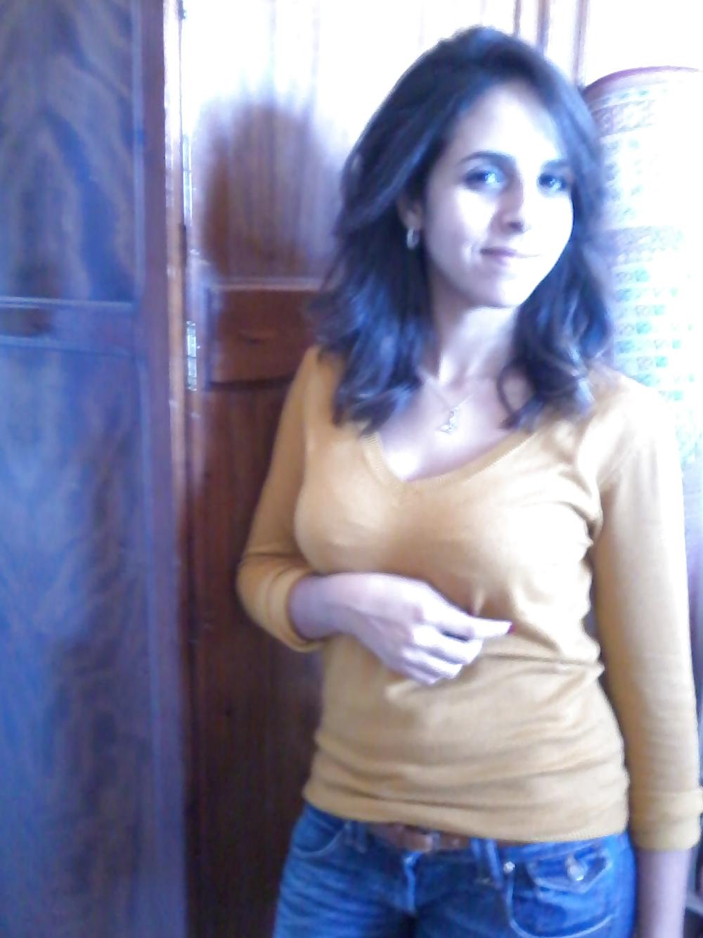 25P Zineba Morocco Girl Cum On Her