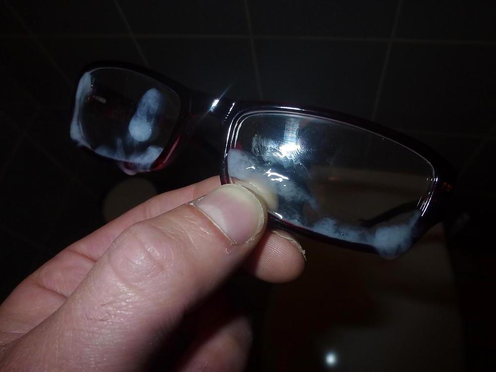 14P Quick cum on my Colleague's glasses while she was in break