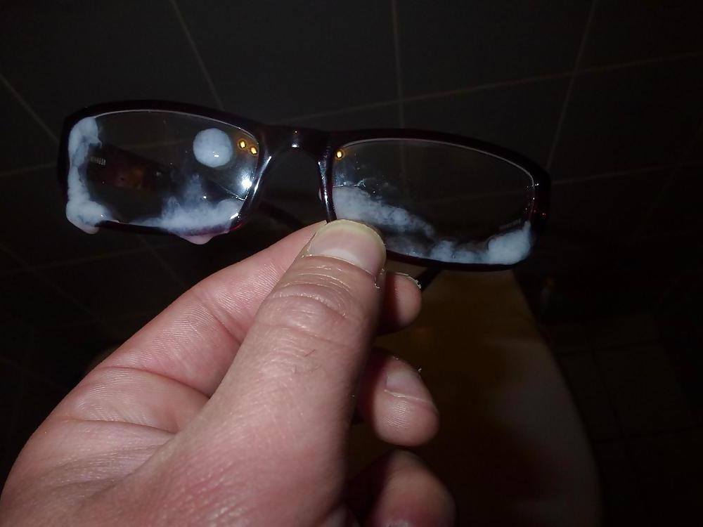 14P Quick cum on my Colleague's glasses while she was in break