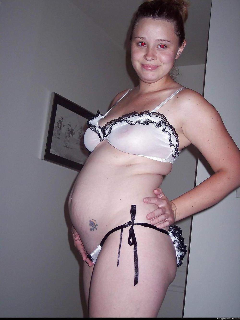 19P PREGNANT GIRL
