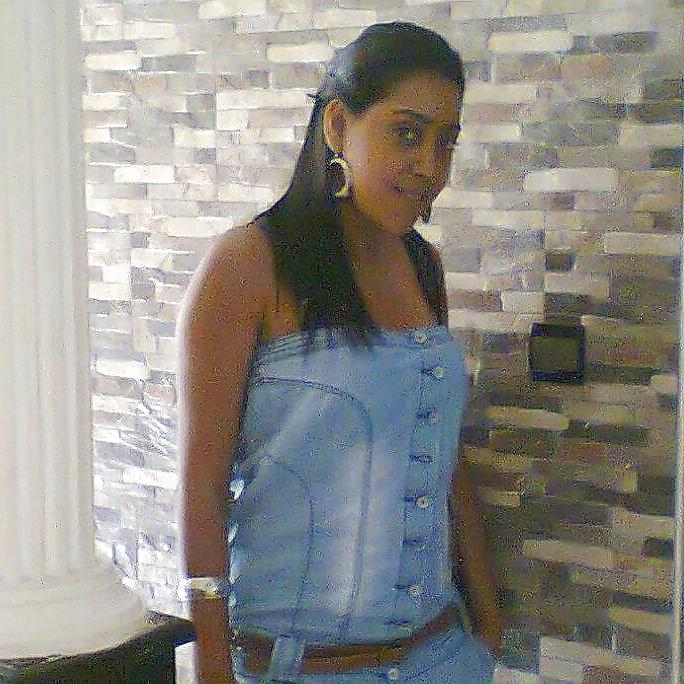 12P Loubna Morocco Girl Cum On Her