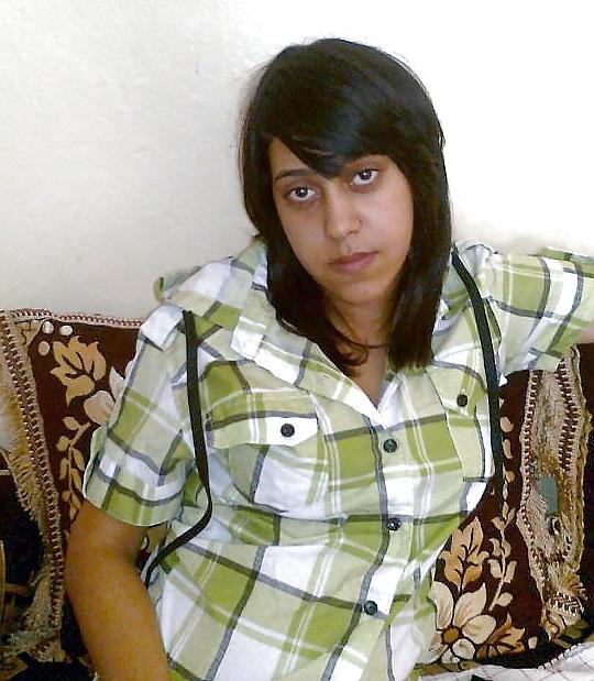 12P Loubna Morocco Girl Cum On Her