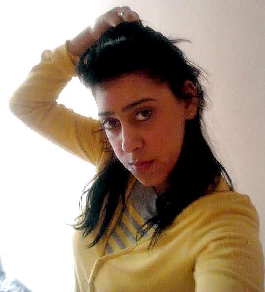 12P Loubna Morocco Girl Cum On Her