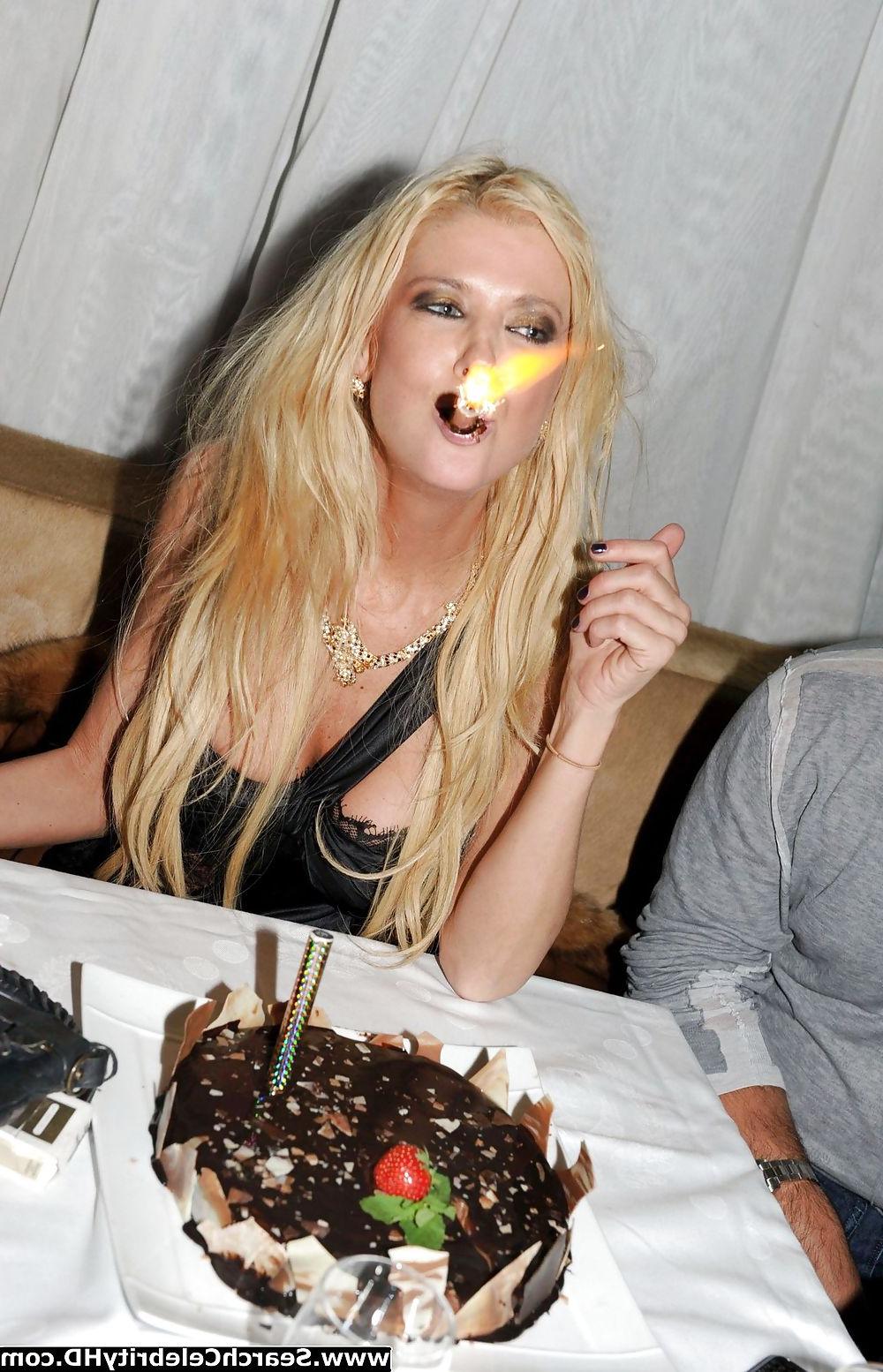 13P Tara Reid at the VIP Room in Paris
