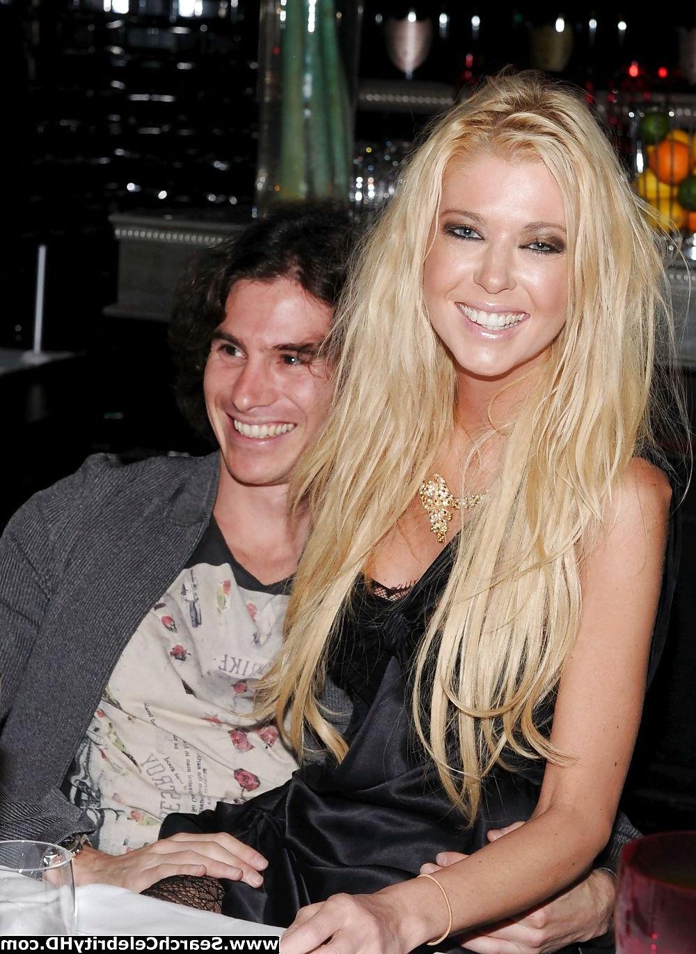 13P Tara Reid at the VIP Room in Paris