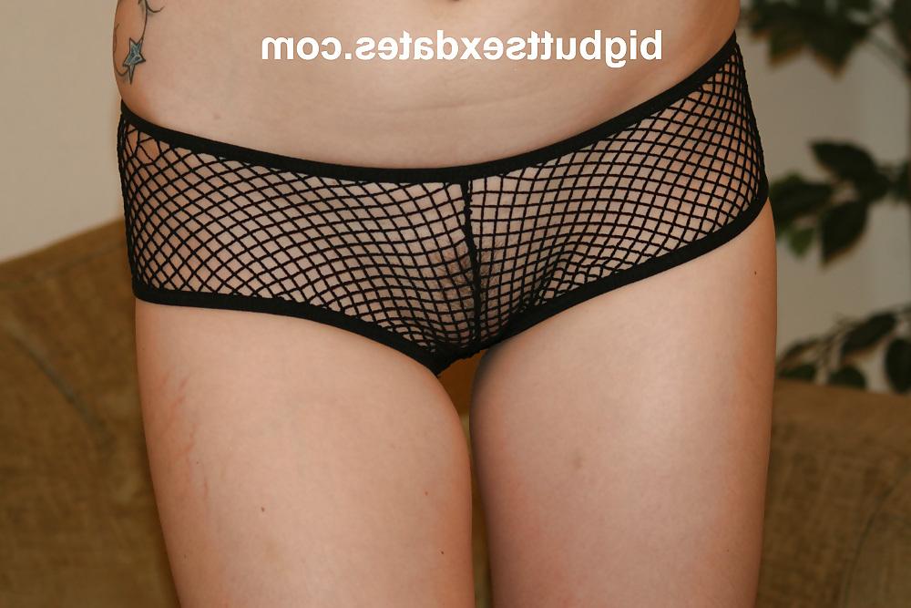23P Sexy Girls Strip Tease 2