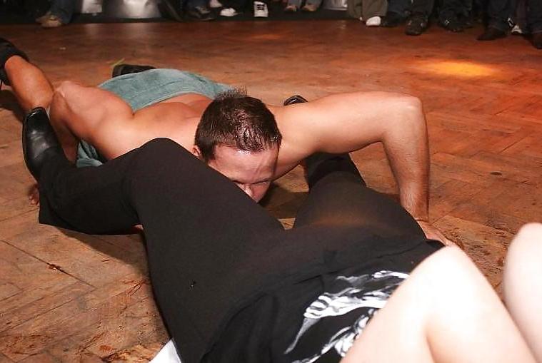 25P Real Male Stipp Party (CFNM)