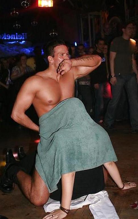 25P Real Male Stipp Party (CFNM)