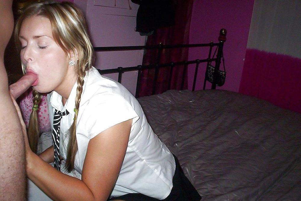 25P AMATEUR - BLONDE SCHLAMPE GELUTSCHT UND GESICHTSBEHANDELT