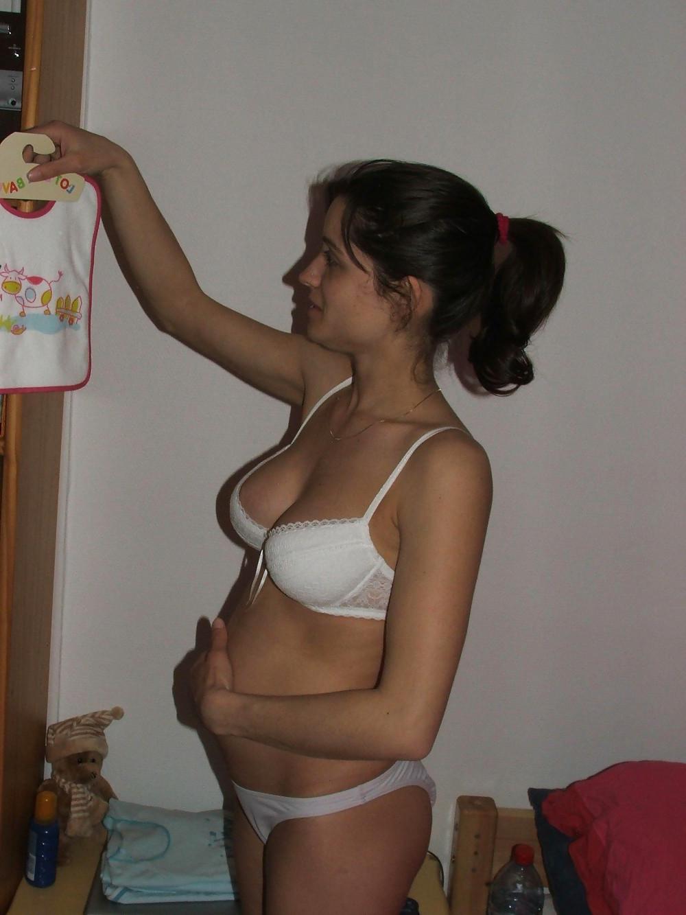 18P Pregnant Dana