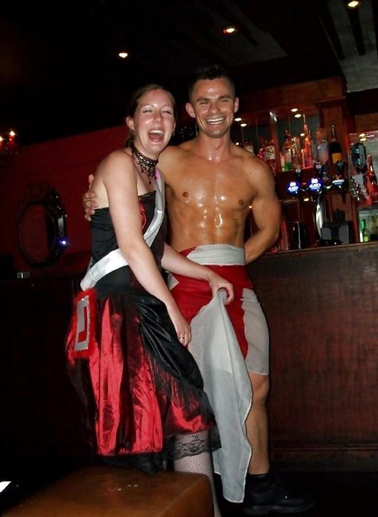 25P Von Male Stipp Parties (CFNM)