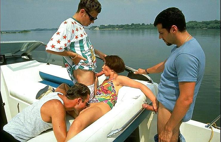 20P KEY - Suck and Fuck 07 Gangbang Aboard