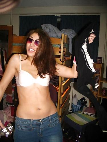 25P Bra Babes 101