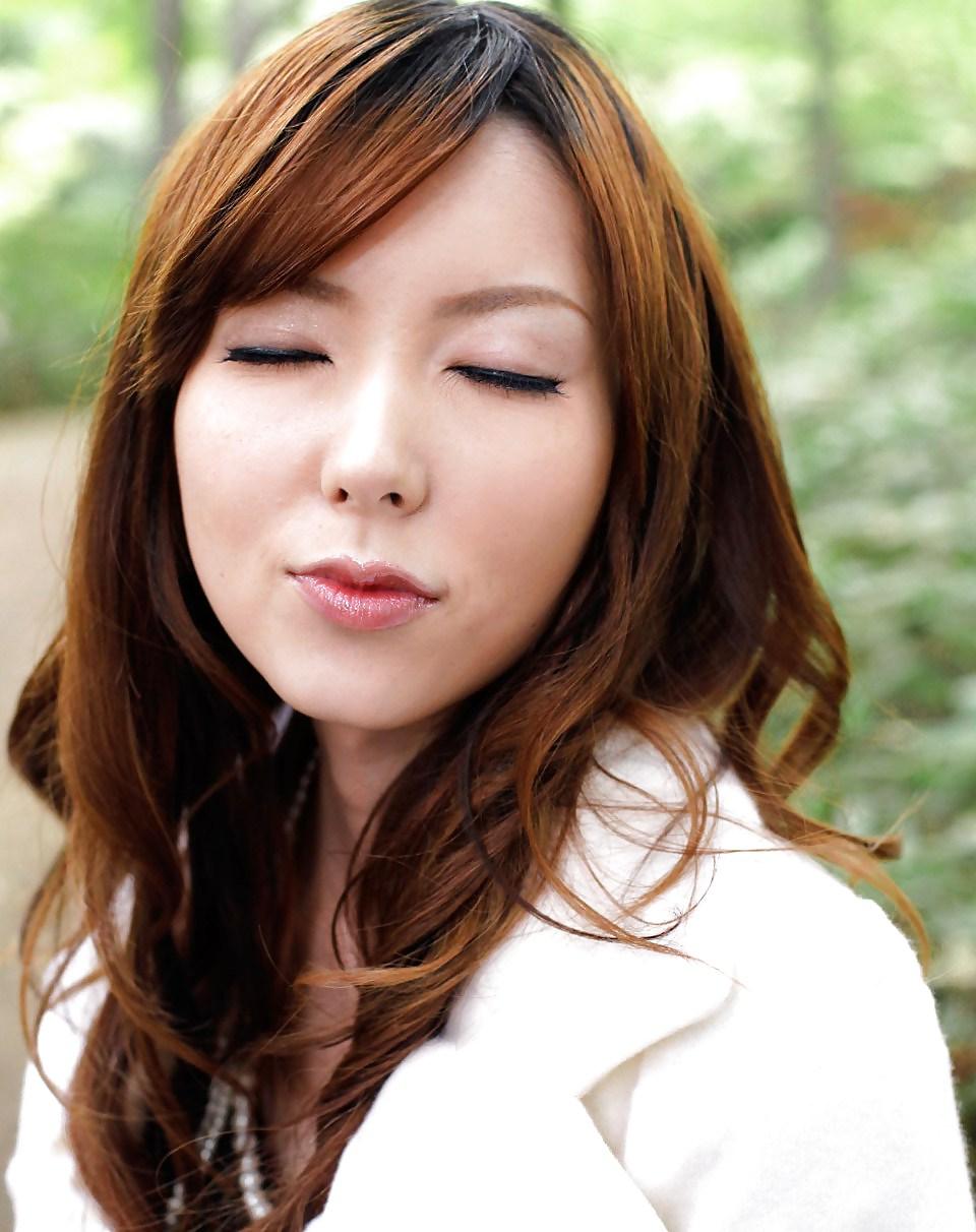 25P Yui Hatano - 09 Japanese Beauties