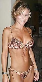10P Super hot milf non nude