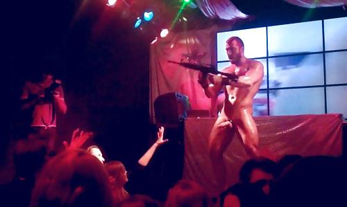 21P Real Stripp Show of Naked DJ (CFNM)