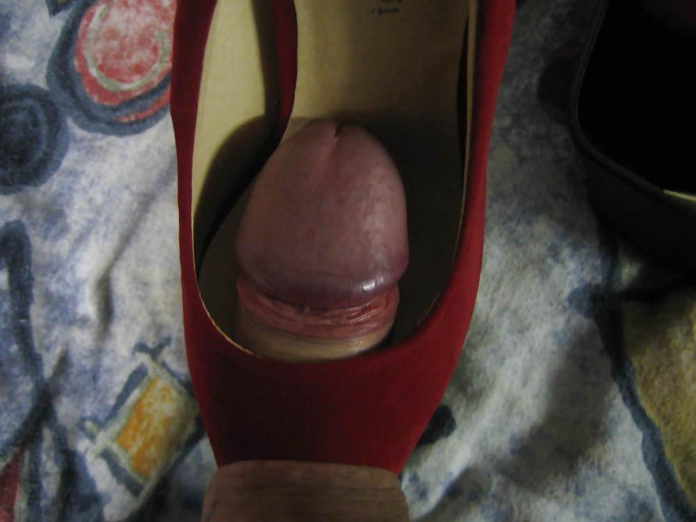 25P Fun with queen and princess shoes