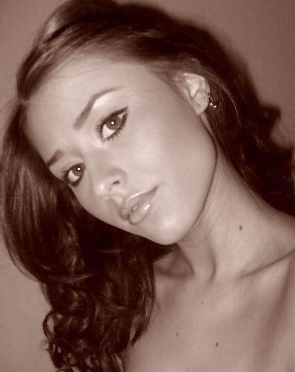 25P Brunette princess