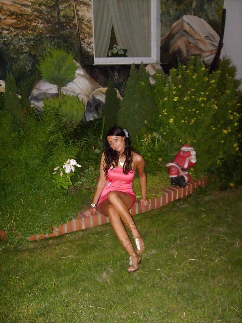 25P Brunette princess