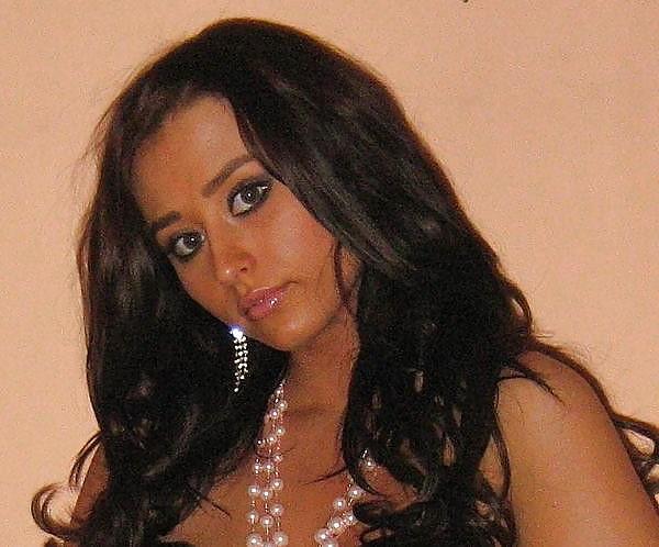 25P Brunette princess