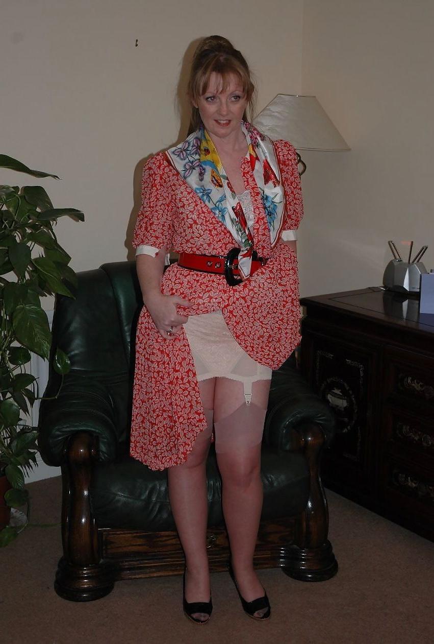 25P Up-Skirt Girdle Views