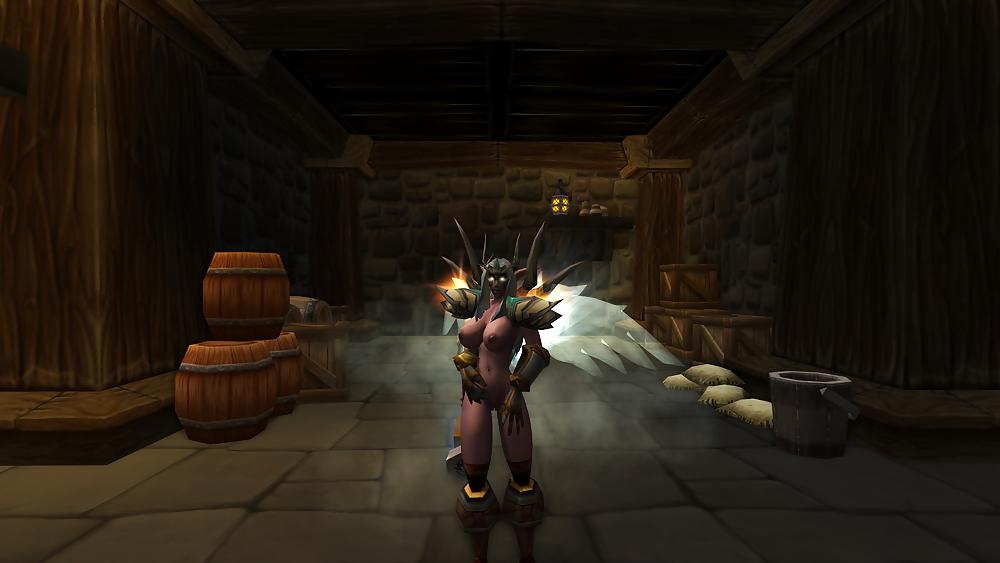 18P My night elf slut. Please cum on her :3