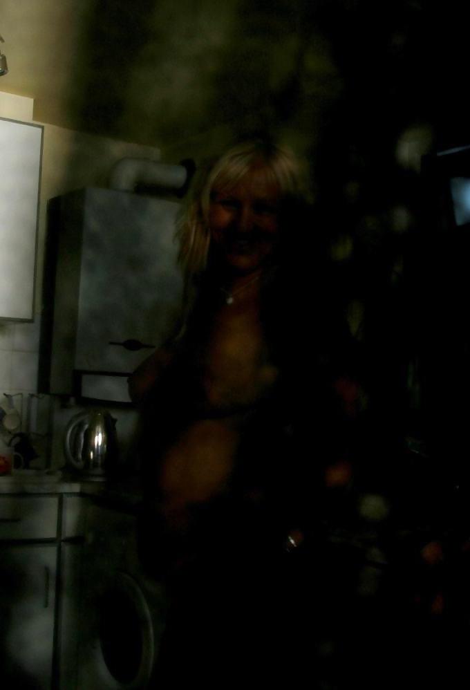 25P Pretty blond (who is she??) batch 2