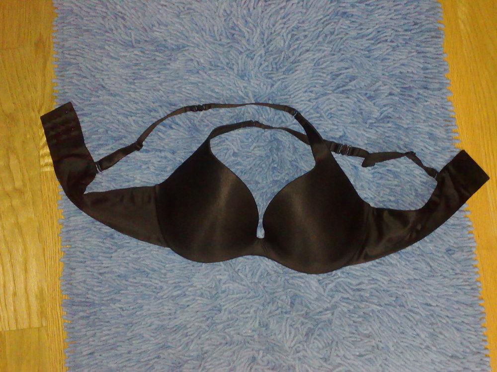 15P 23 Years Old Cousin - My V-WHU Triumph Bra