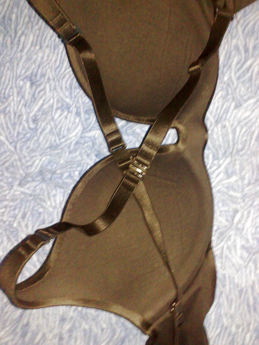 15P 23 Years Old Cousin - My V-WHU Triumph Bra