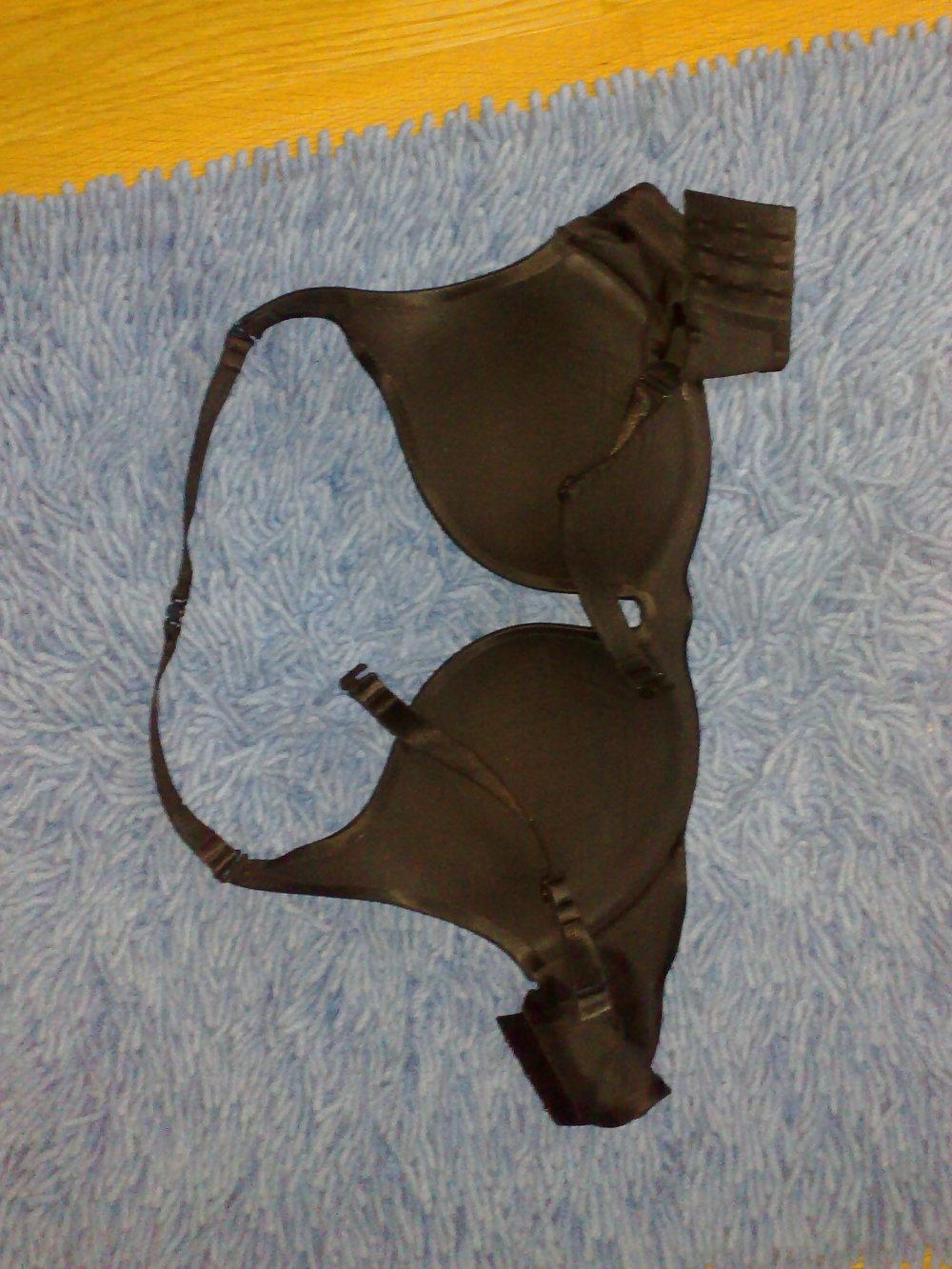 15P 23 Years Old Cousin - My V-WHU Triumph Bra