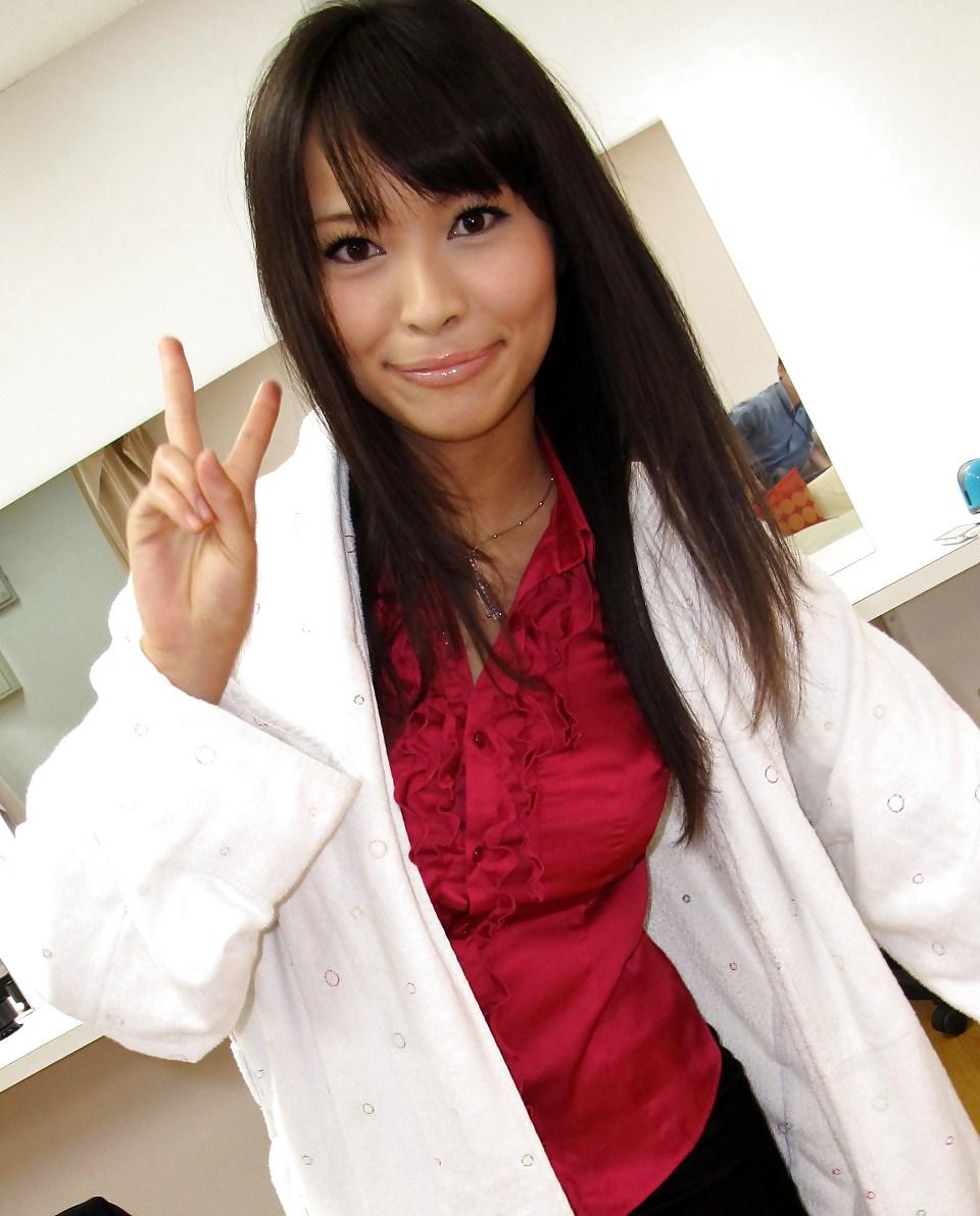 25P Kyoko Maki - 13 Beautiful Japanese PornStar