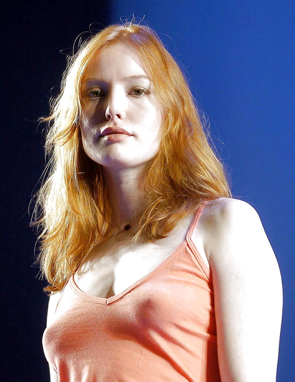23P She forgot her bra 35.