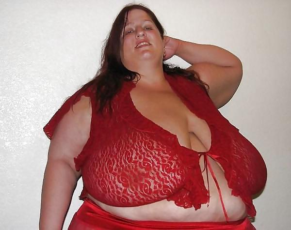 24P She forgot her bra 46.
